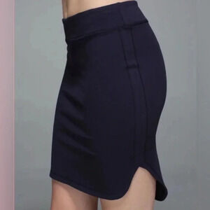 Lululemon Black City  Skirt, Size 4